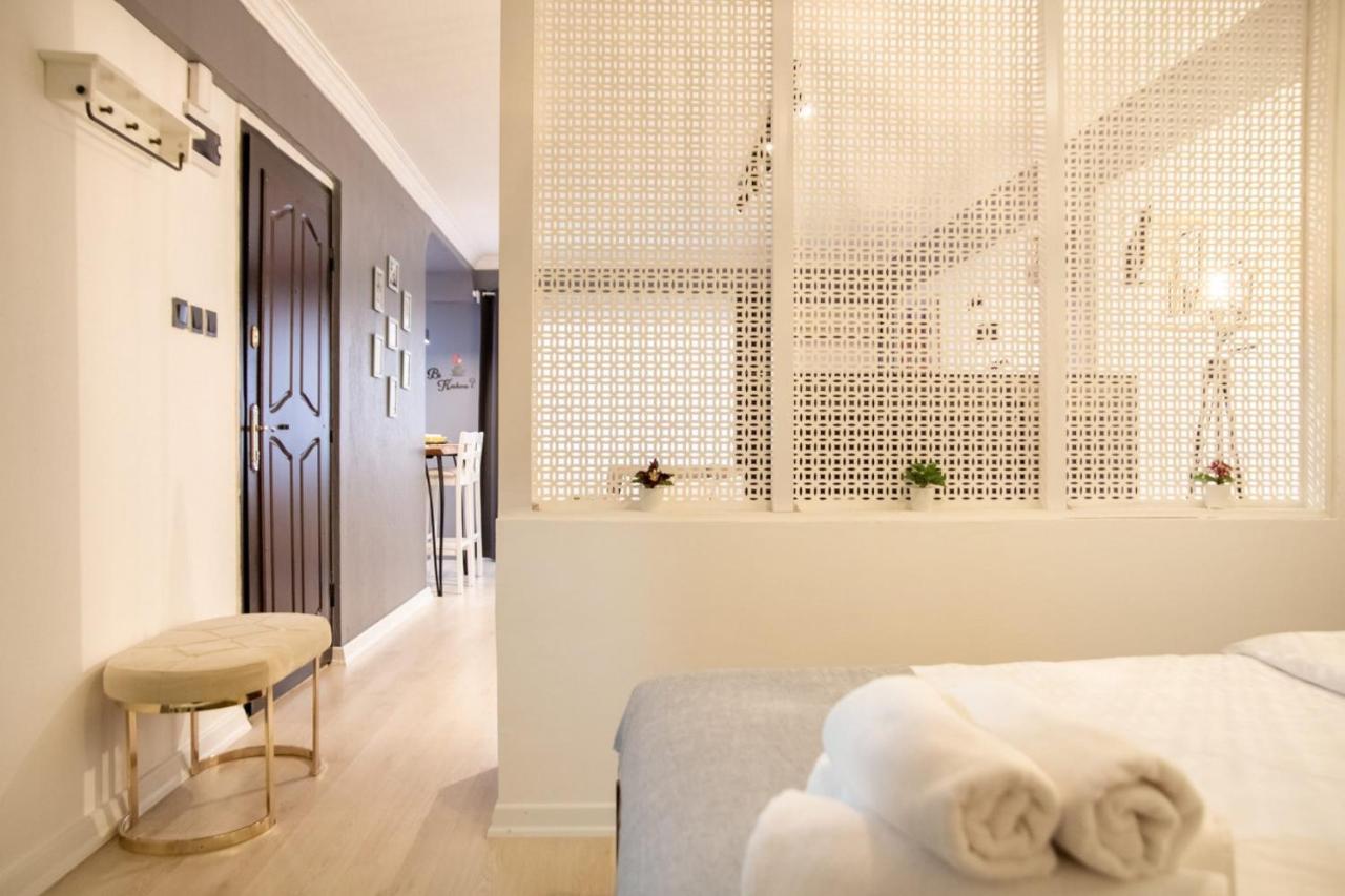 Amazing Flat Near The Coast With A Delightful Shared Terrace Close To Public Transportation In Karsiyaka Smirne Esterno foto
